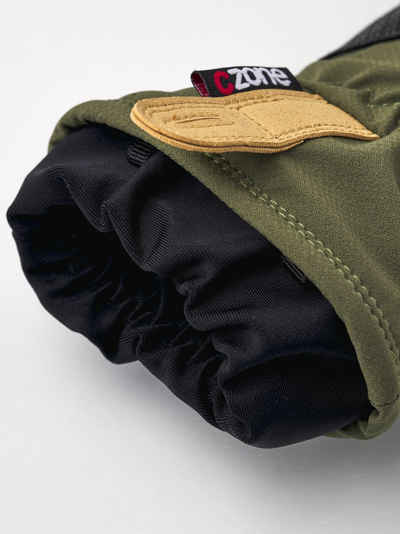 Moss green children's glove in fabric 
 (3 of 5)