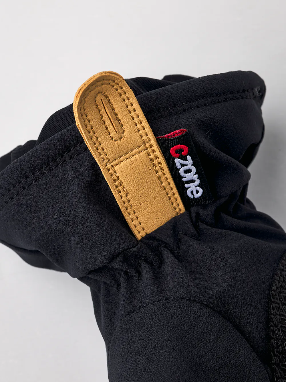 Black fabric children’s glove (4 of 6)