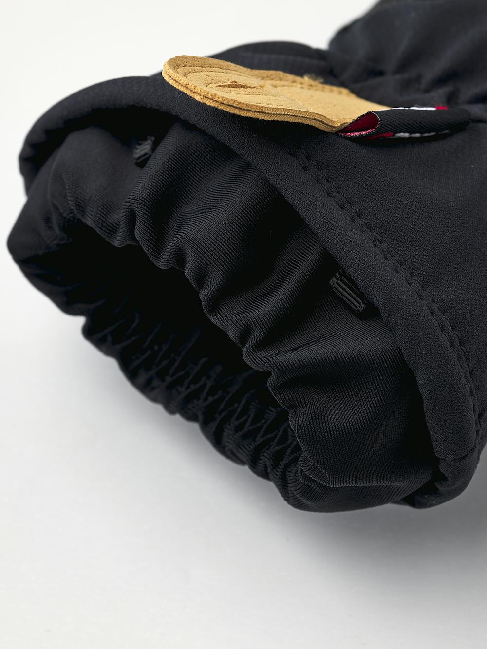 Black fabric mitten (3 of 5)