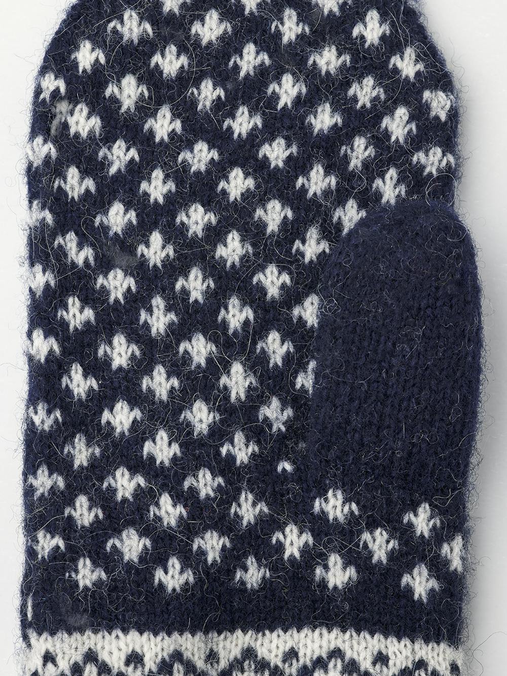 Dark blue knitted mitten in wool blend with pattern (4 of 4)