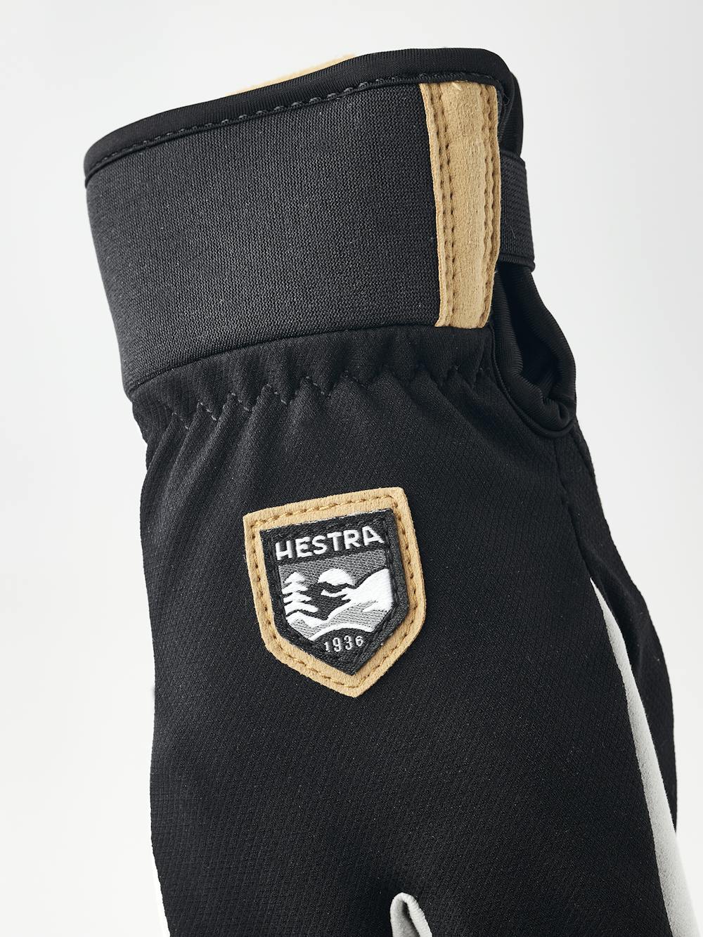 Black fabric lobster glove with white palm (6 of 7)