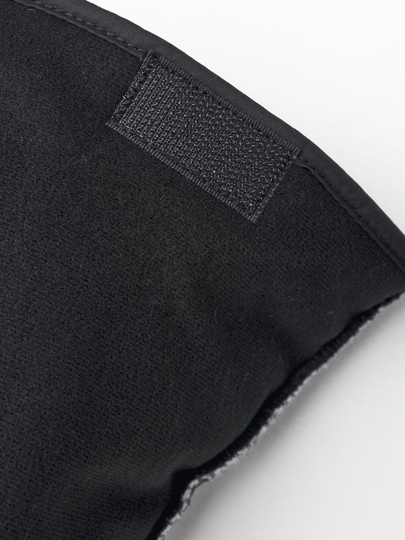 Black machine-sewn liner mitten (2 of 4)