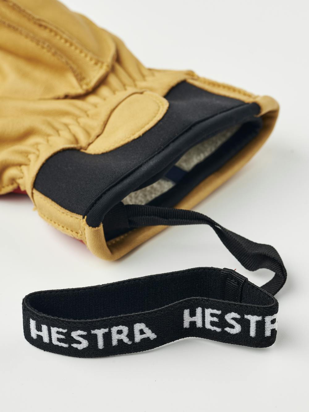 Wakayama 5-finger in the color Flame red / Tan (5 of 7)