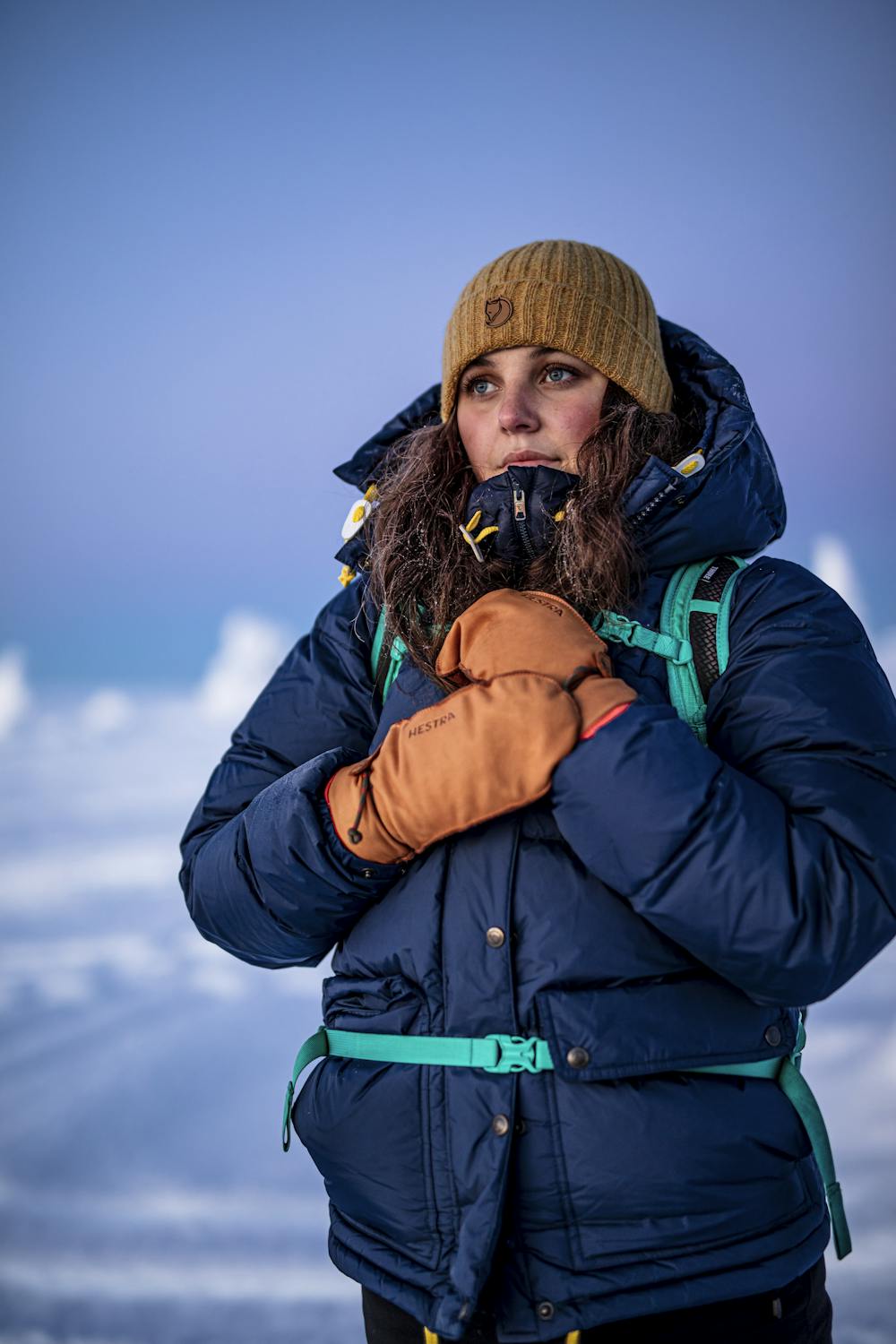 Light brown cow hide mitten with brown palm and wrist adjustment (5 of 5)
