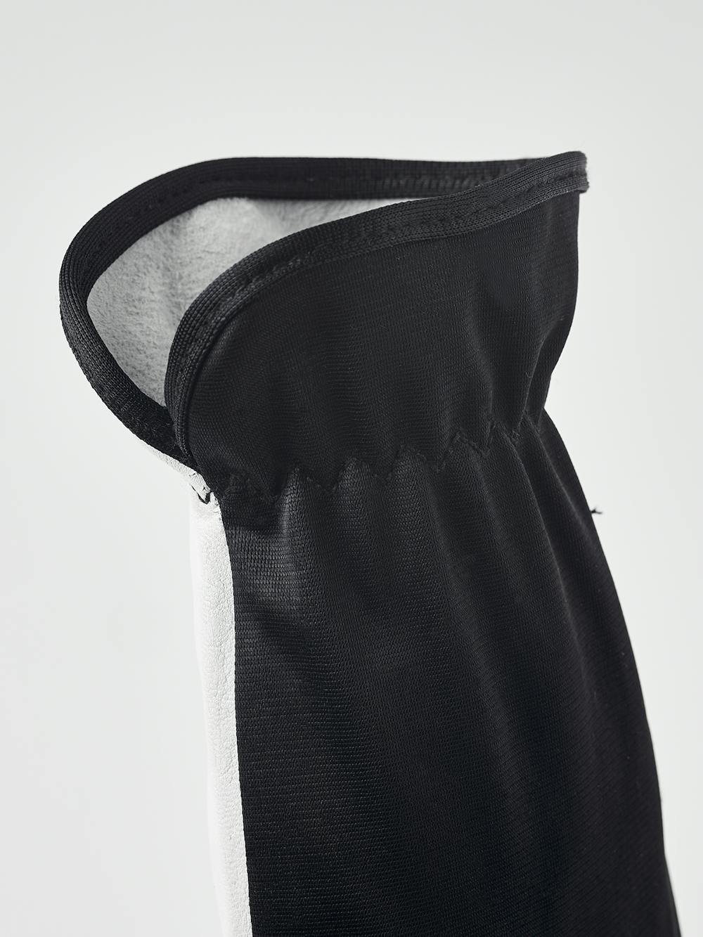 Tritium in the color Black (4 of 5)