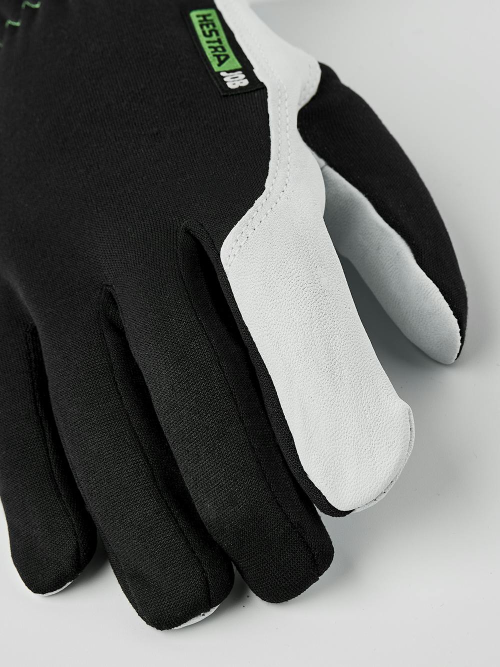 Ferrum i färgen Svart (3 av 4)