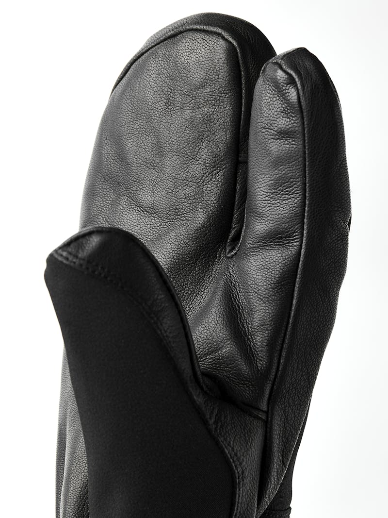 Gore-Tex Pro 3-f in the color Black (2 of 5)