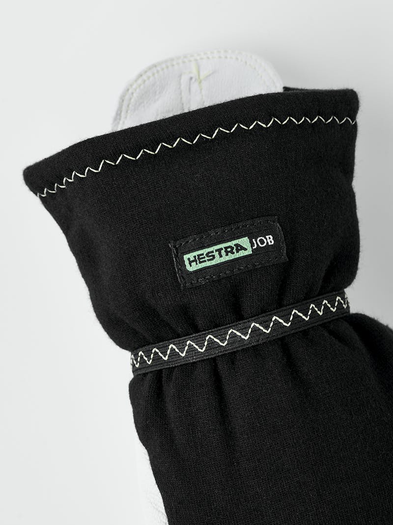 Ljusbåge handske fodrad in the color Black (4 of 5)