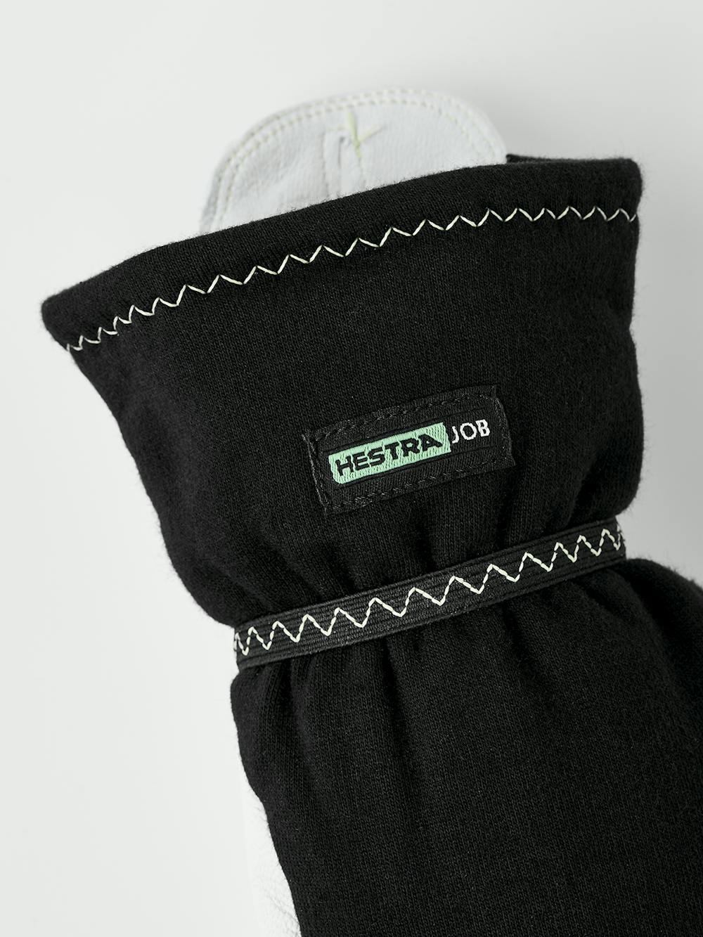 Ljusbåge handske fodrad in the color Black (4 of 5)