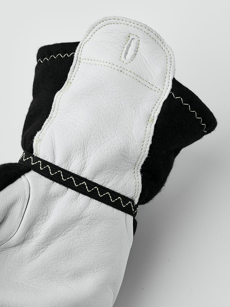 Ljusbåge handske fodrad in the color Black (5 of 5)