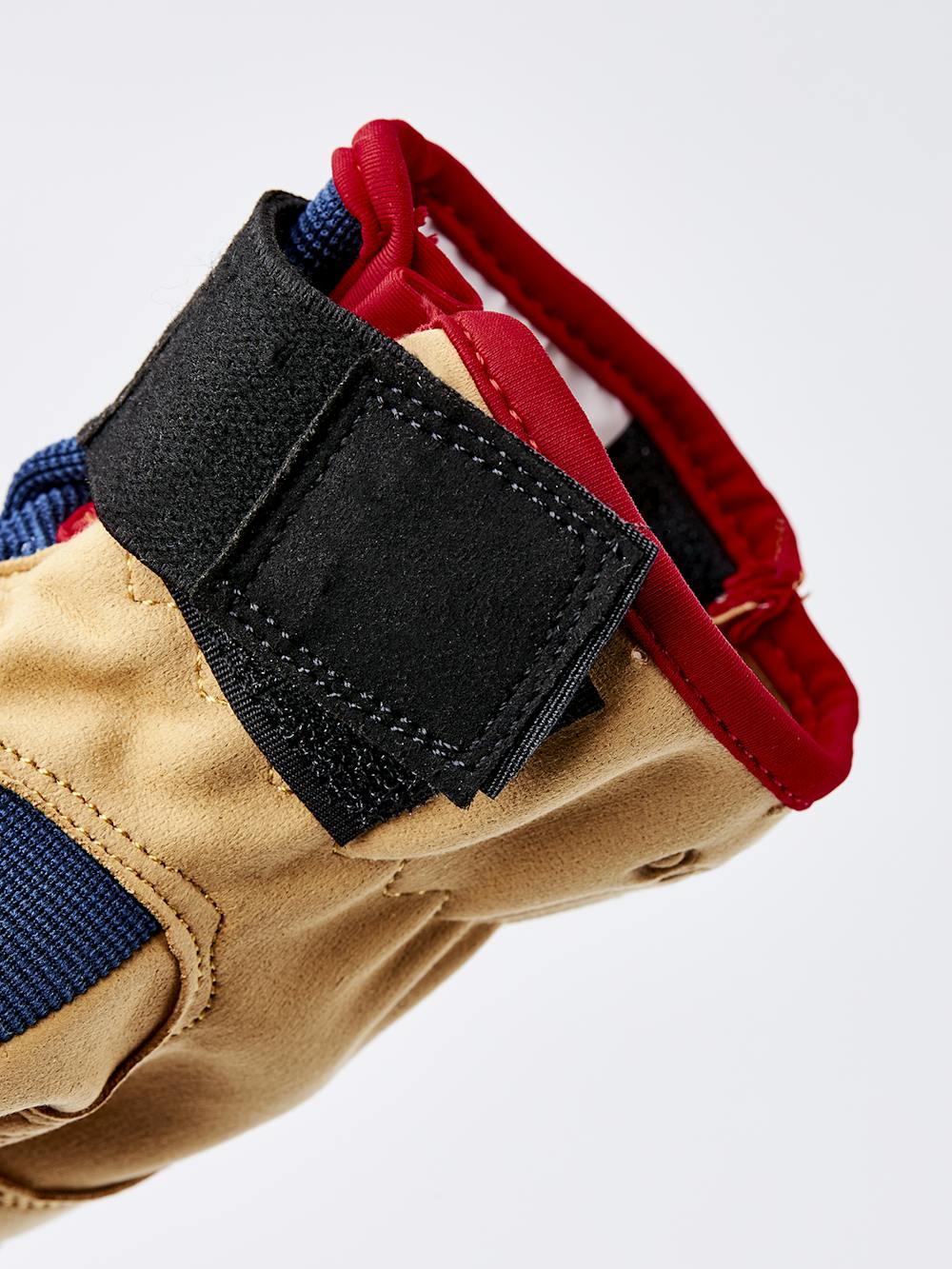 Duratan Flex in the color Red Print/Medium blue (5 of 5)