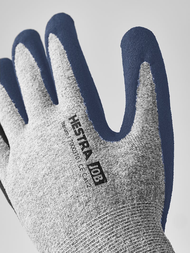 Iterum in the color Light grey (2 of 3)