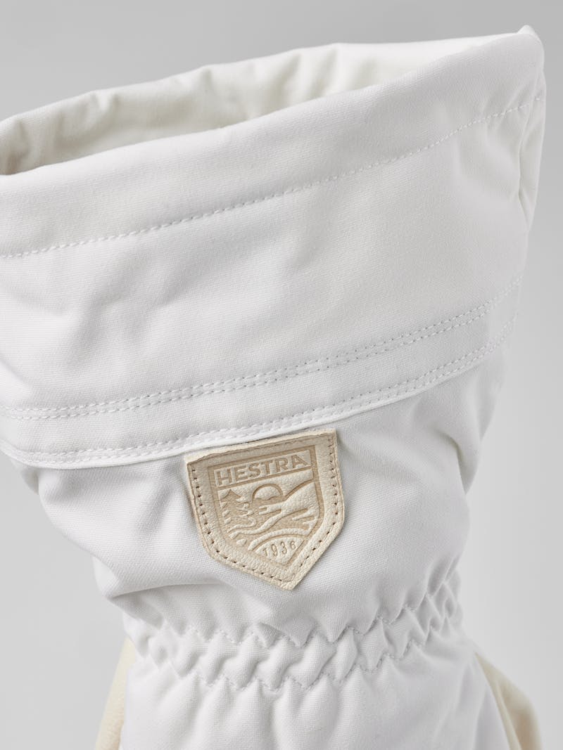 White ski glove with goat leather palm (5 of 6)
