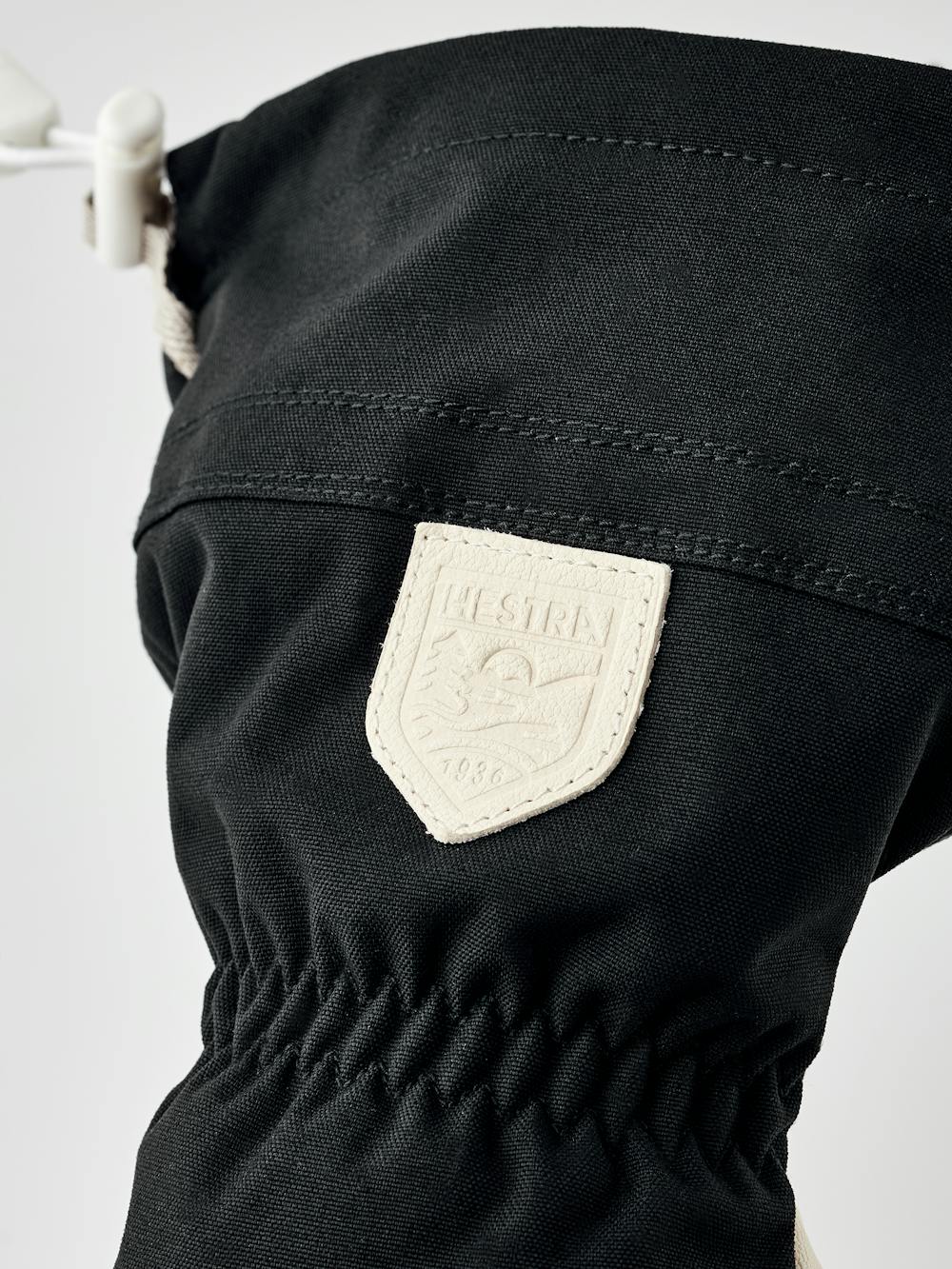 Black mitten with white goat leather palm (4 of 6)