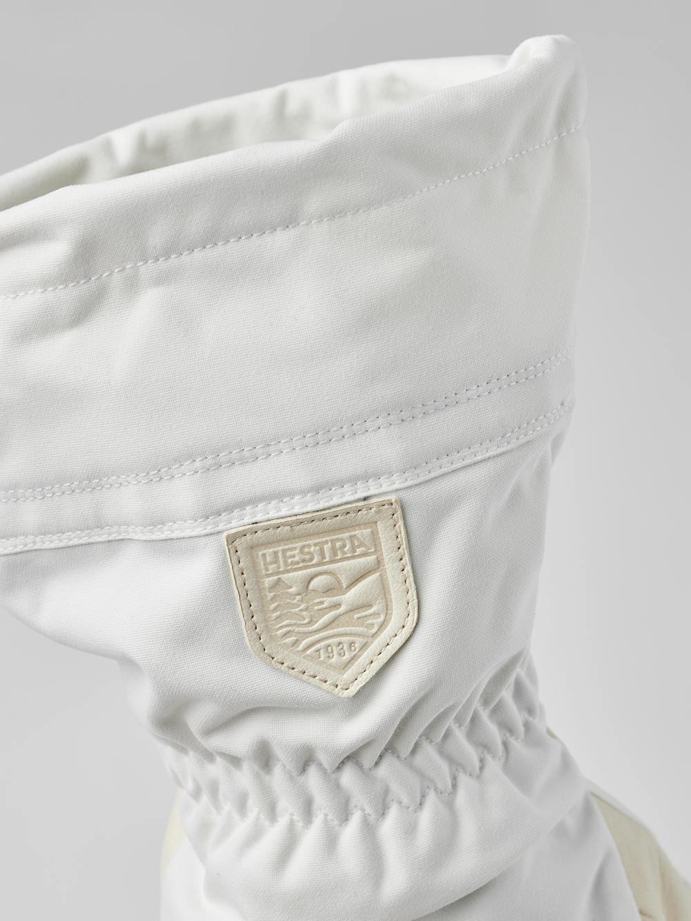 White mitten with goat leather palm (8 of 10)