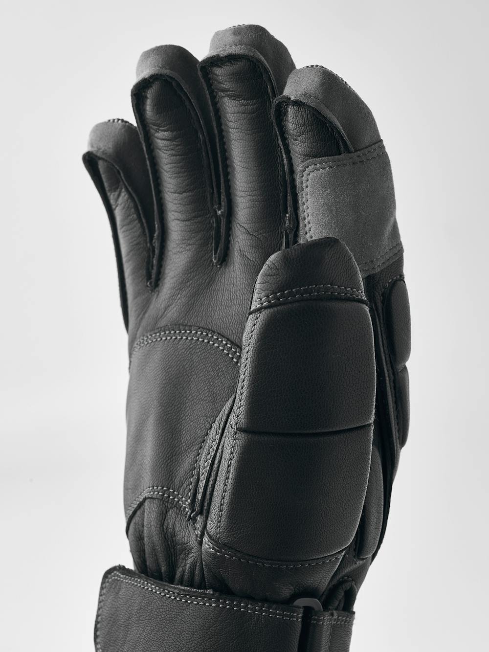 Black and gray goat leather ski glove (5 of 5)