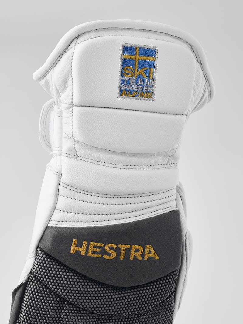White and gray goat leather mitten (5 of 5)