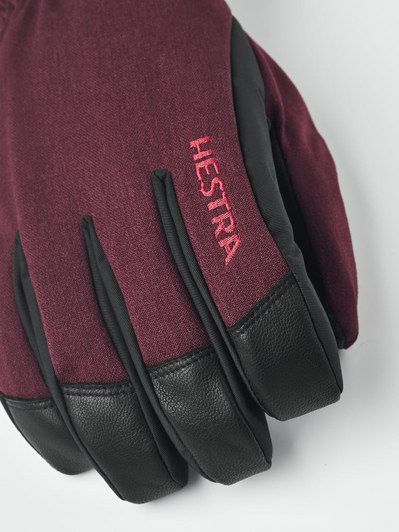 Powder Short in the color Bordeaux (2 of 5)