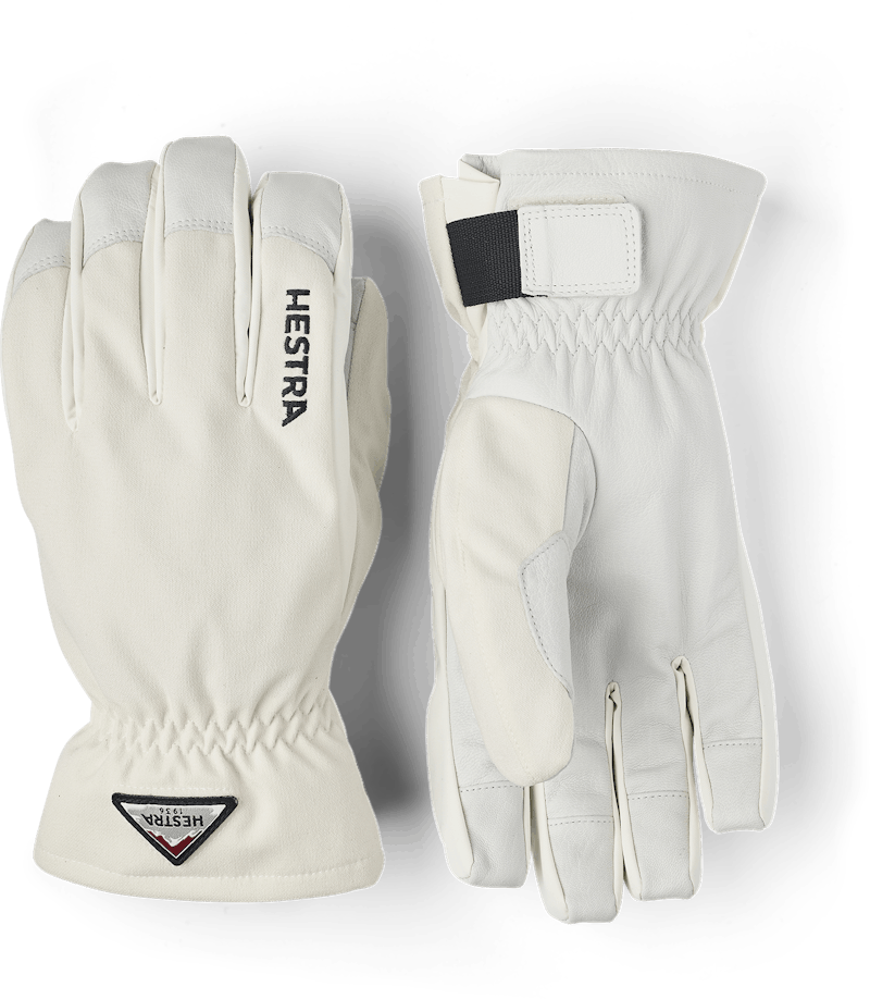 Powder Short in the color Offwhite (1 of 5)