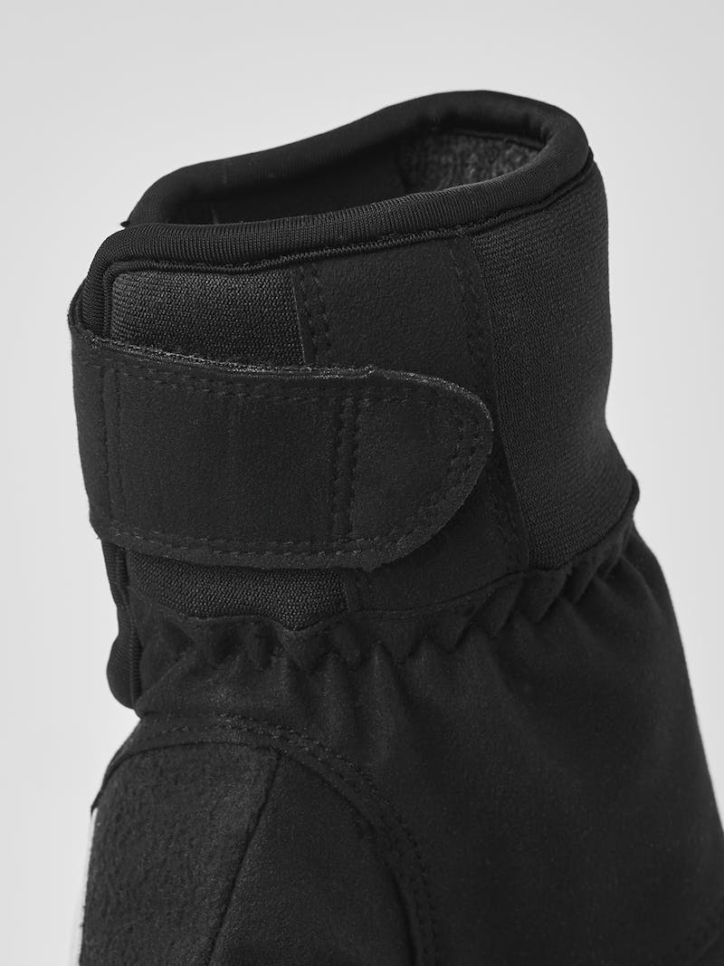 Black fabric outdoor glove with synthetic suede palm (5 of 5)