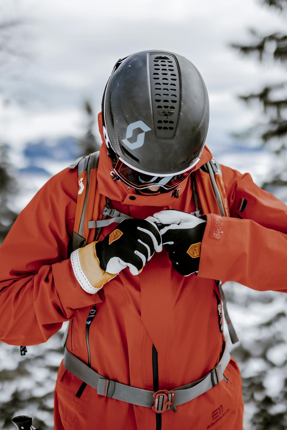 Black goat leather and cow hide climbing glove with white palm (5 of 10)