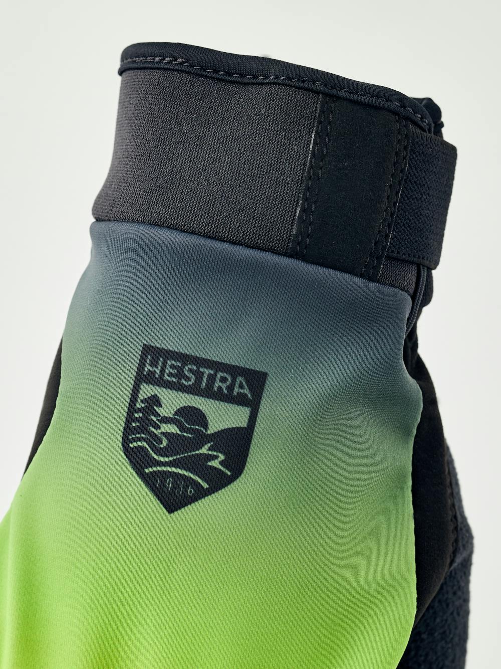 Neongelber Langlaufhandschuh aus Stoff mit schwarzer Innenhand aus synthetischem Wildleder  (4 oder 5)