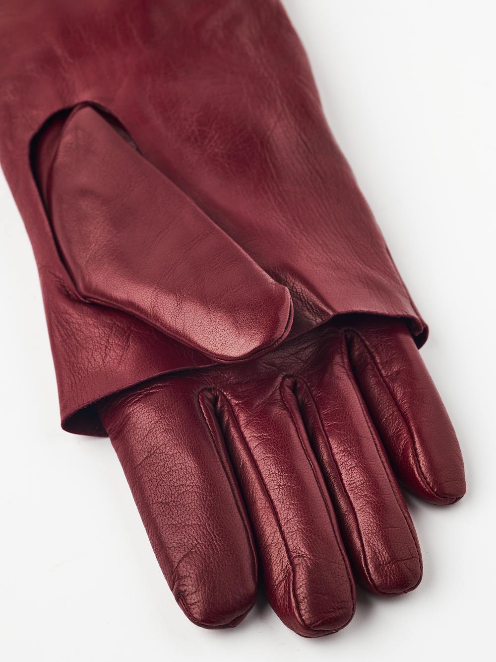 Laura in the color Dark red (6 of 6)